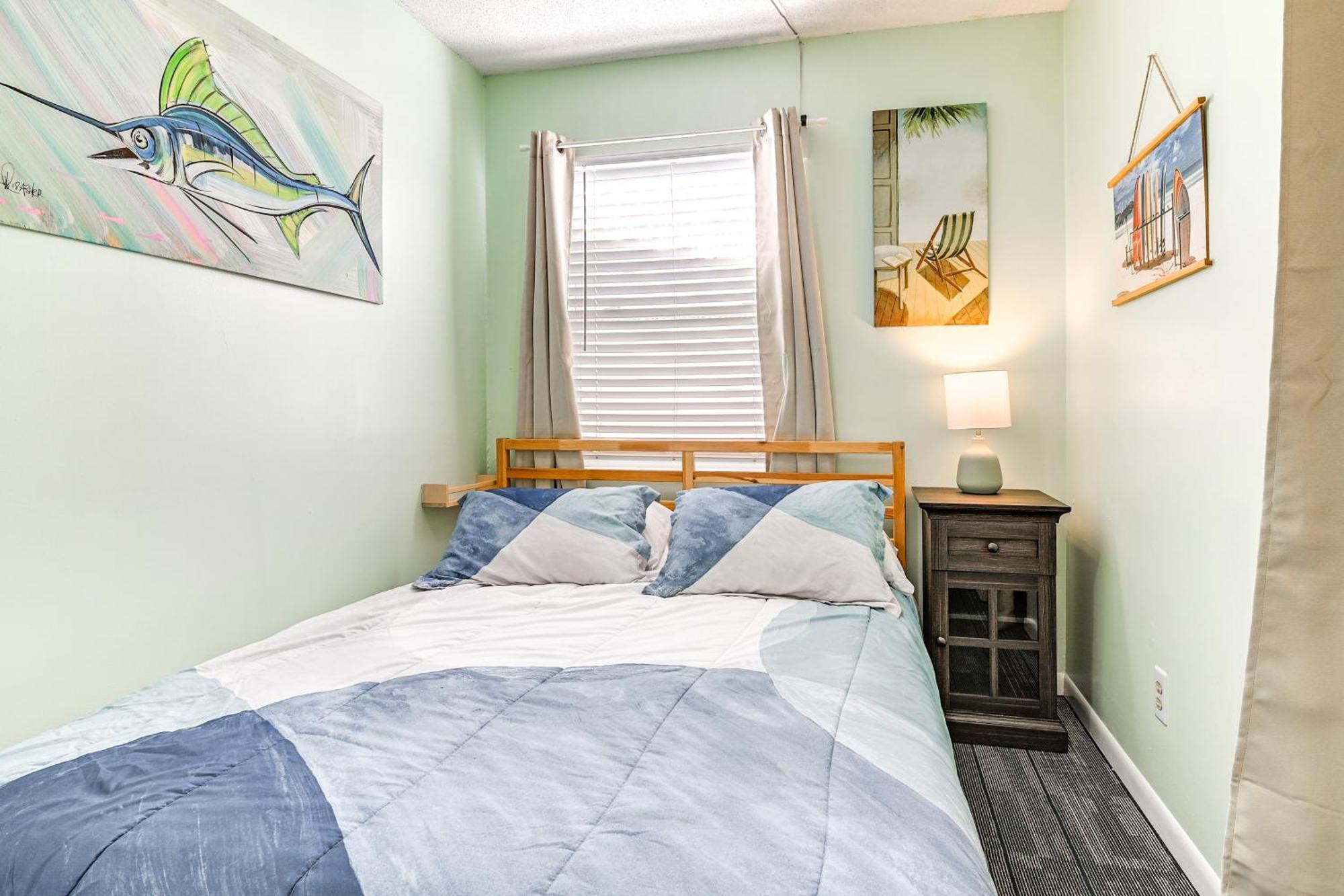 Cozy Beachfront With Wifi, Views And Pool Access Apartment