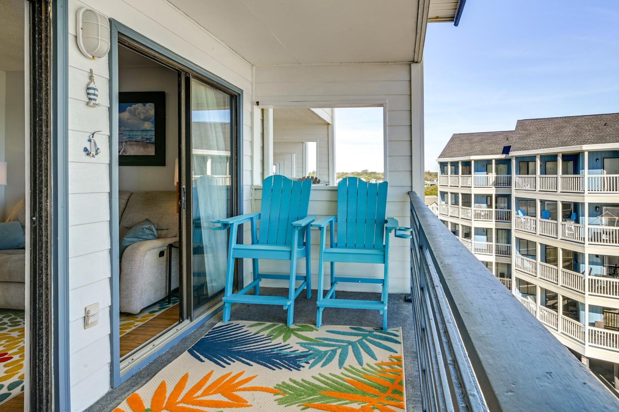 Apartment Cozy Beachfront With Wifi, Views And Pool Access