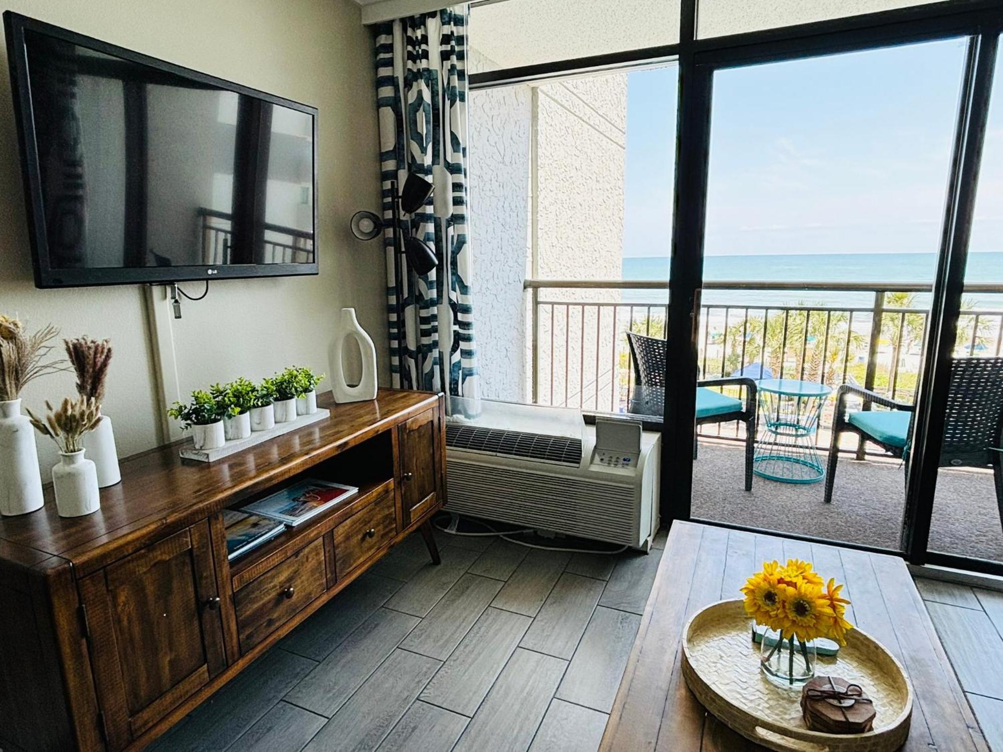 Hotel Daze Oceanfront Great Location *
