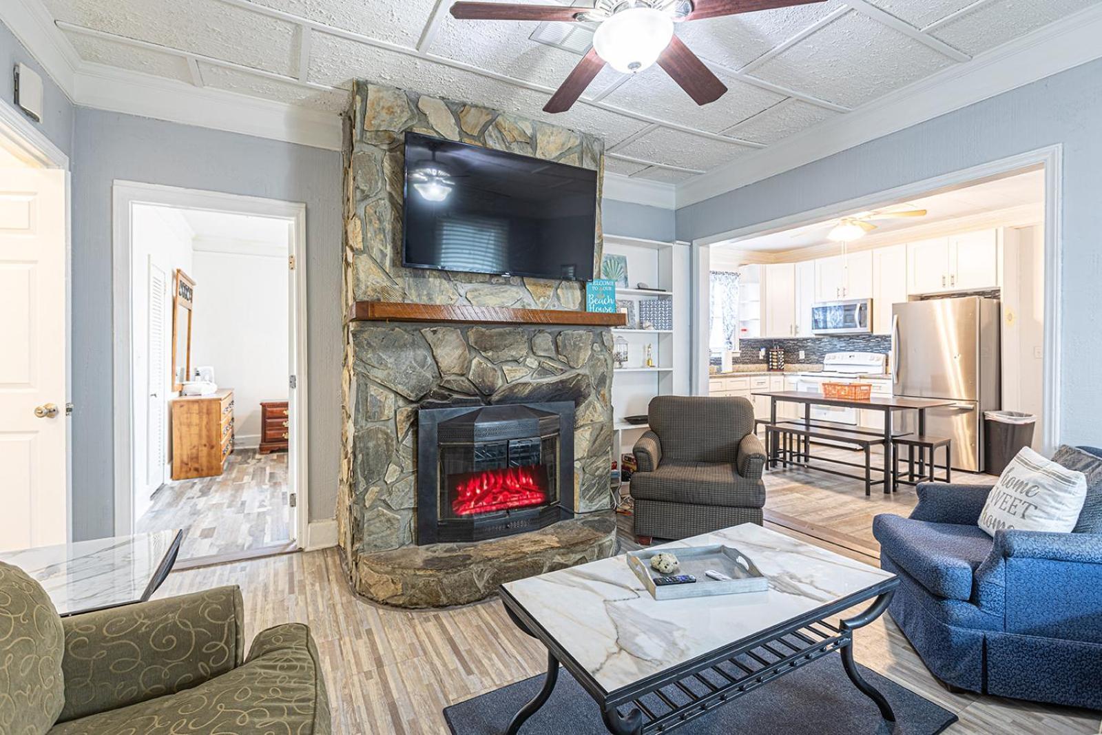 ﻿charming Centrally Located Ocean View W Huge Private Yard, Patio, Firepit, & Bbq Holiday home