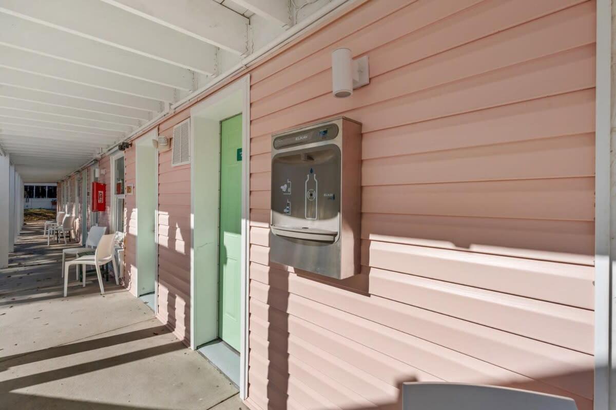 Treehouse Walk To Pet-friendly 303