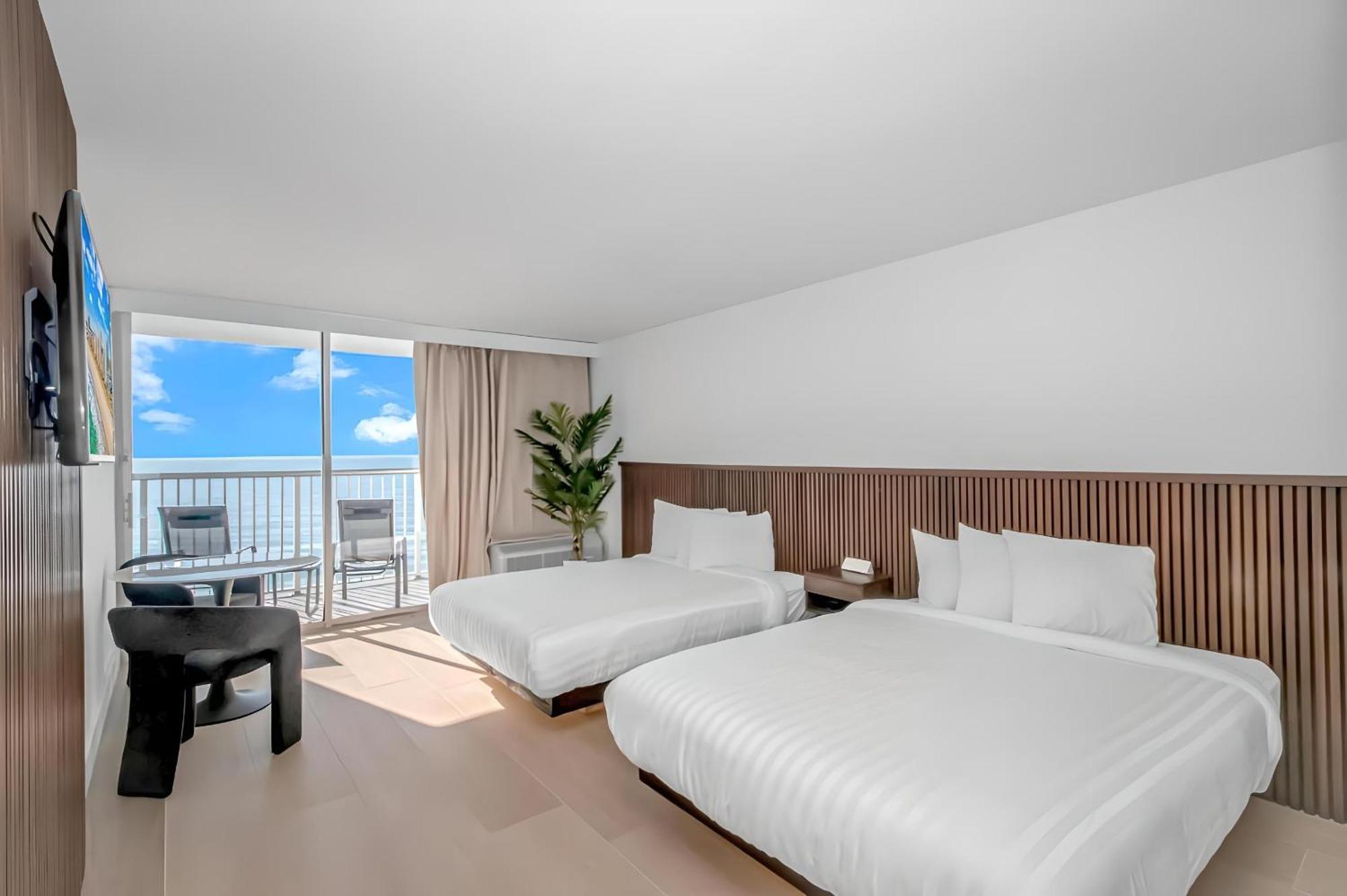 Indigo Hotel 3*