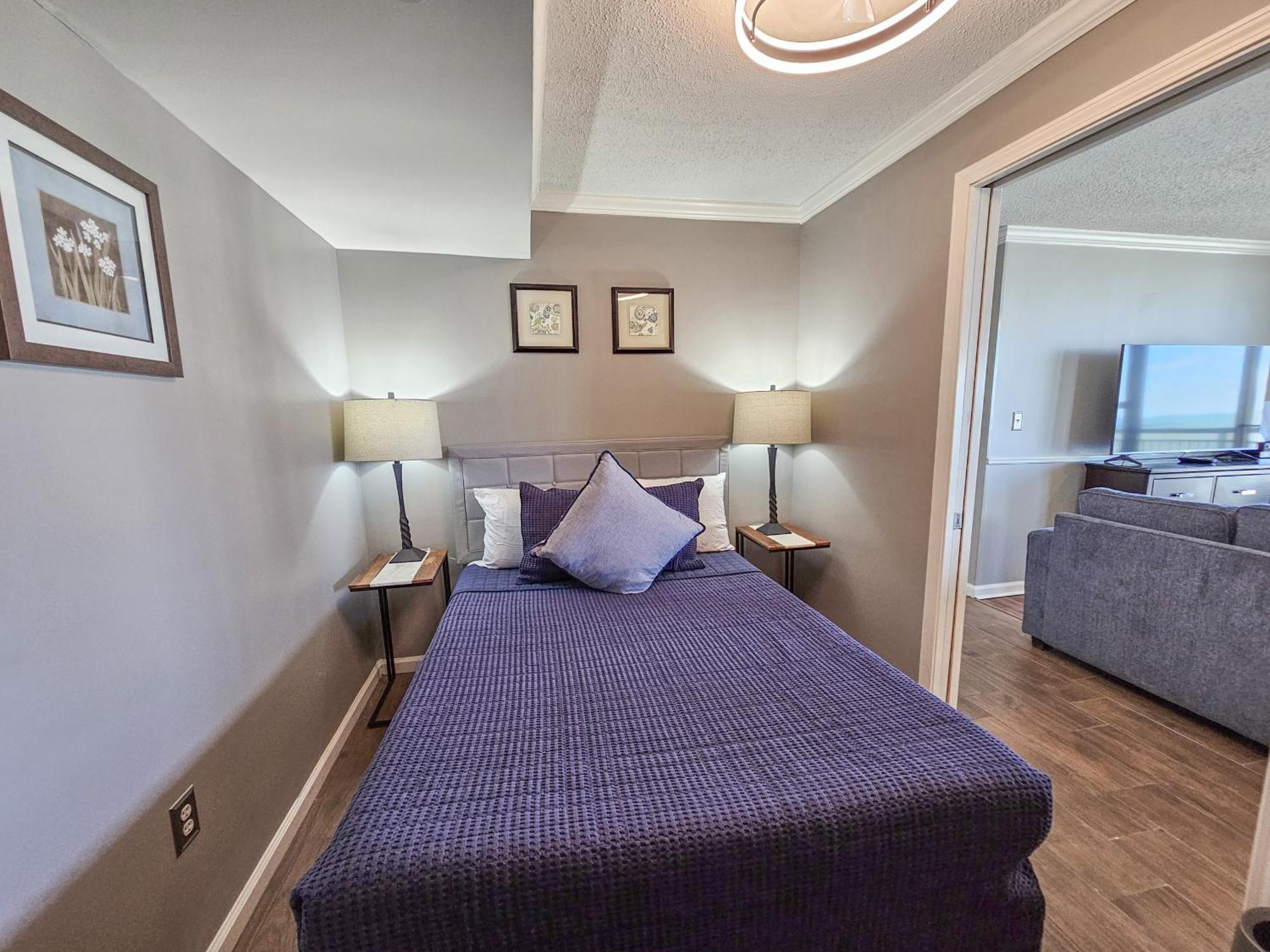 1707 Brighton, Impressively Remodeled, 3 Bedroom Ocean View *