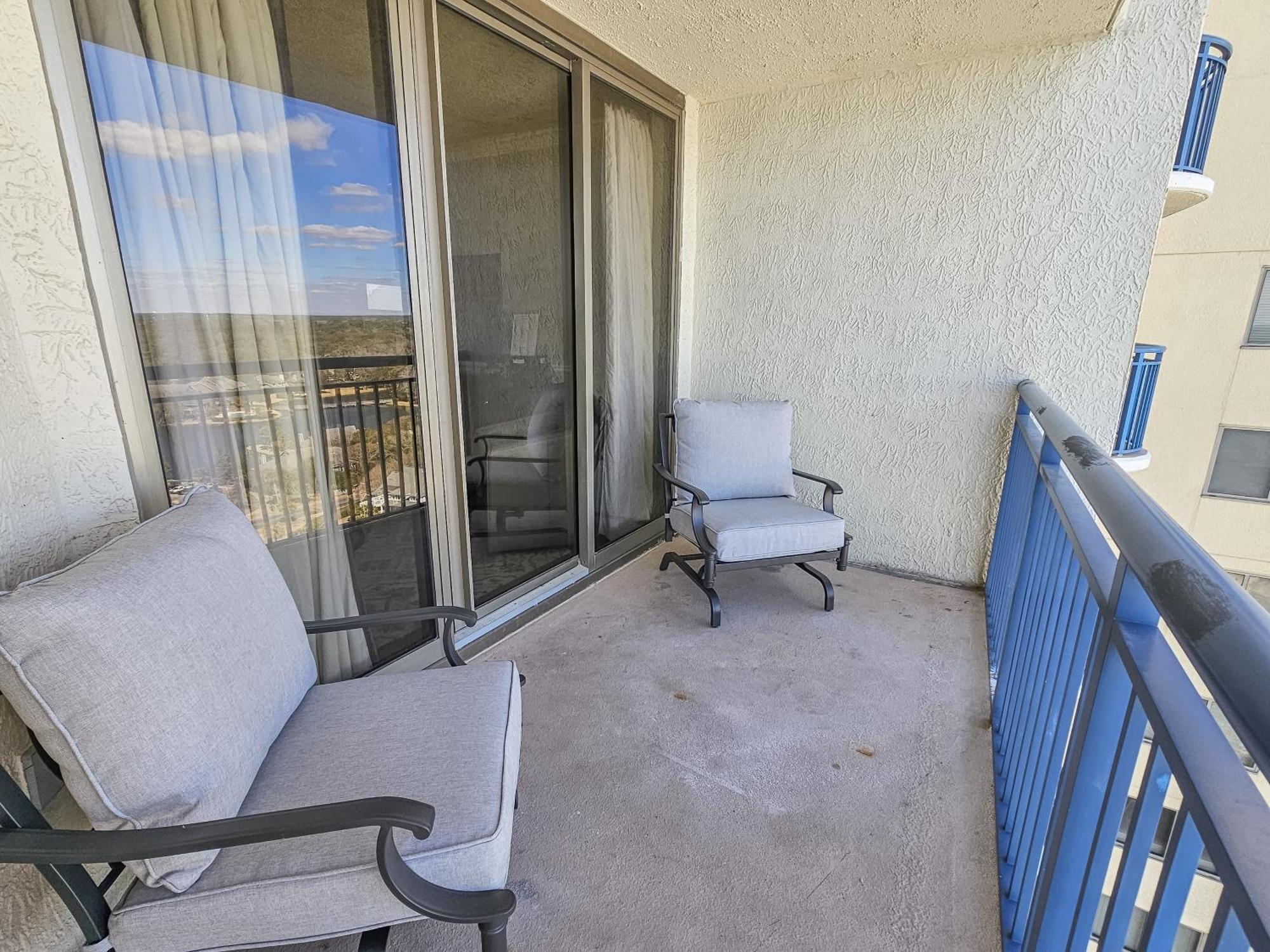 Apartment 1707 Brighton, Impressively Remodeled, 3 Bedroom Ocean View *