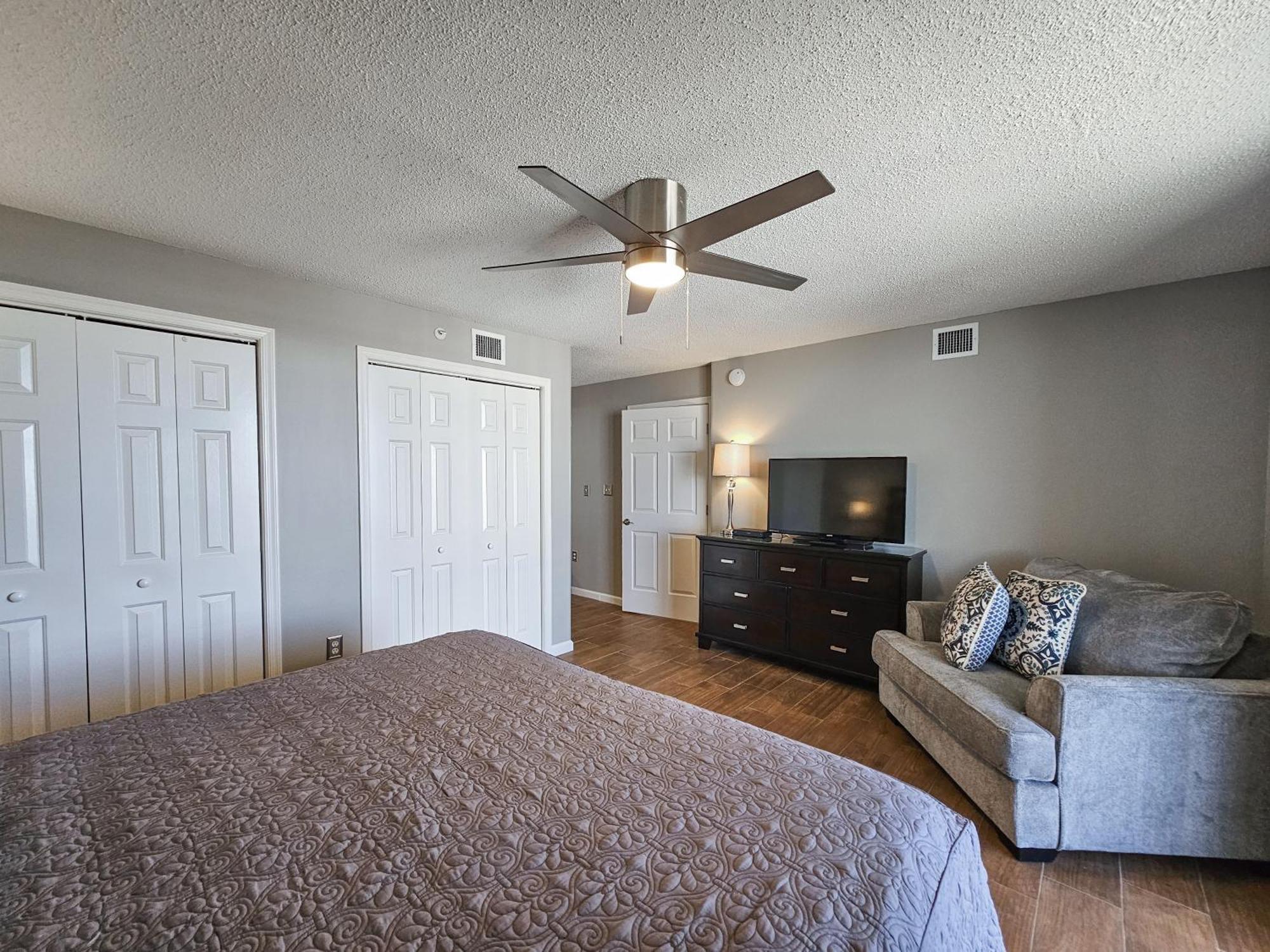 1707 Brighton, Impressively Remodeled, 3 Bedroom Ocean View *
