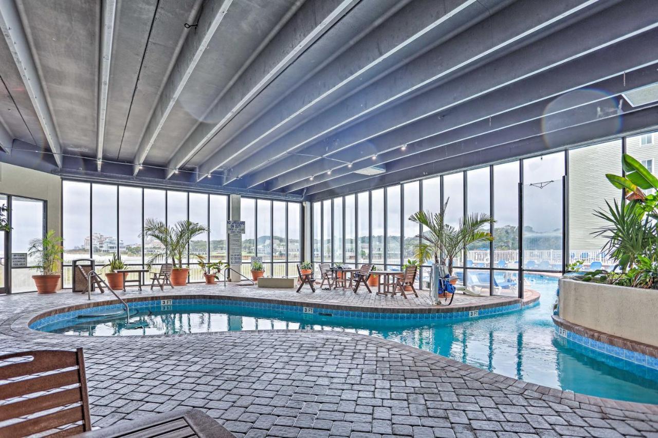 Sands Club With Ocean Views And Amenities!