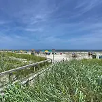 Resort Condo - 5 Miles To Myrtle Beach Boardwalk!