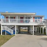 American Dream- Approx 0 3 Miles To The Beach