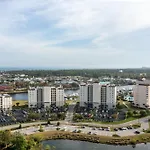 Yacht Club Villas 2-903