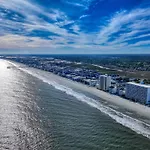1009 Waters Edge Resort Condo