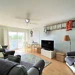 The Sea Shed- Ocean Front Condo