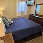 Beautiful Oceanfront Condo 806