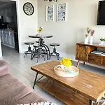 Beach Daze Oceanfront Great Location