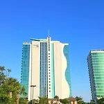 Beach Access! 2-Br Condo W Balcony & Shared Pools