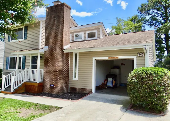 Backyard Oasis 1 Mile To Beach Golf Cart Friendly
