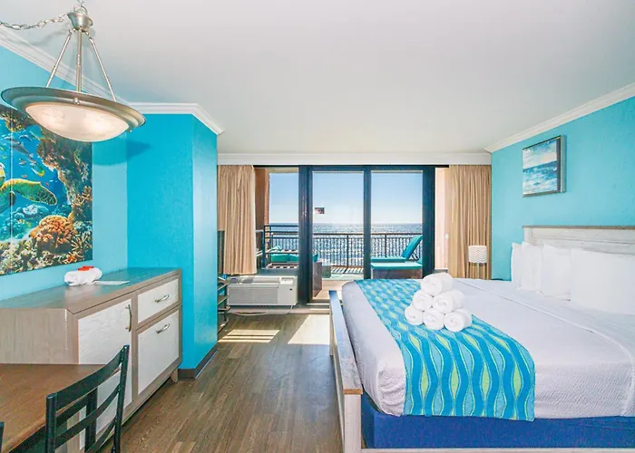 Updated Oceanfront King Suite-Oversized Private Balcony- Caravelle 515