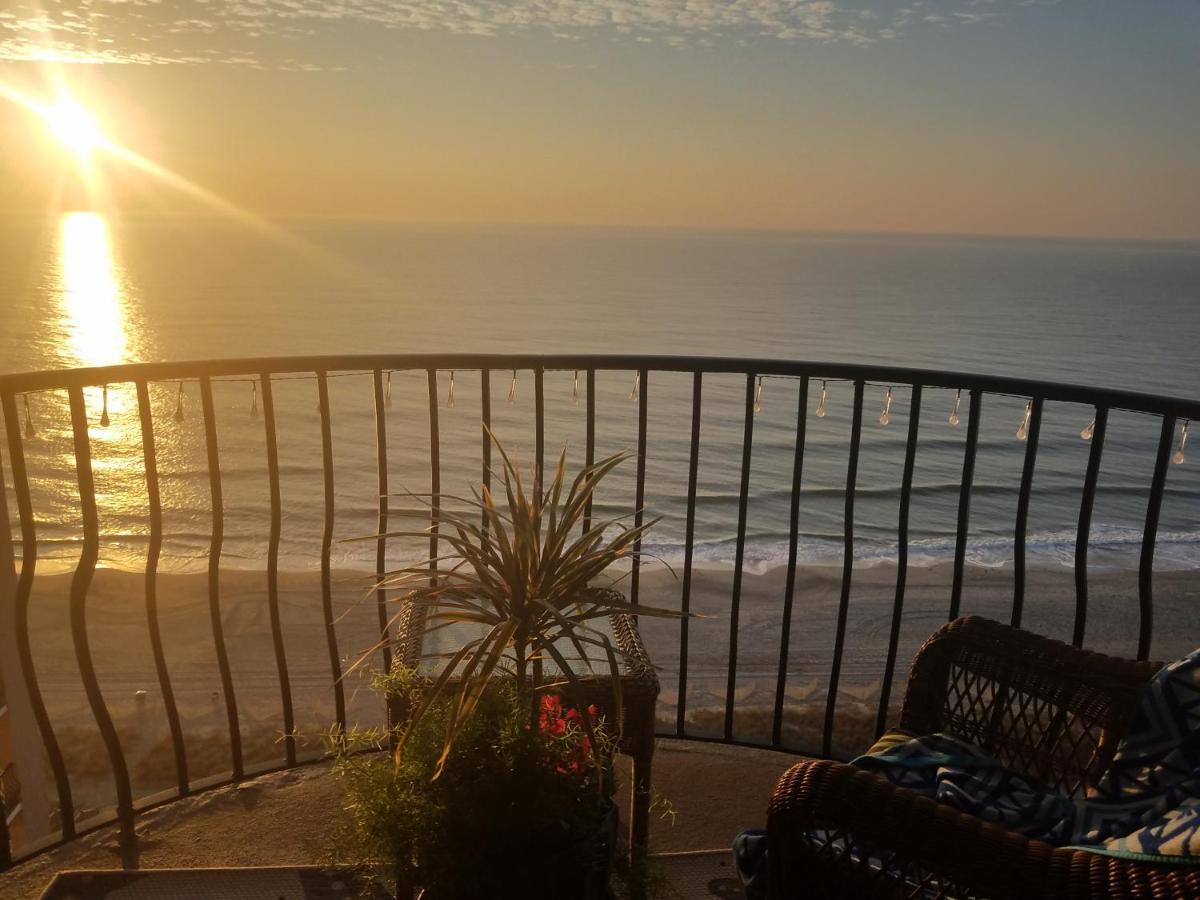 Apartment The Palms Resort-oceanfront *