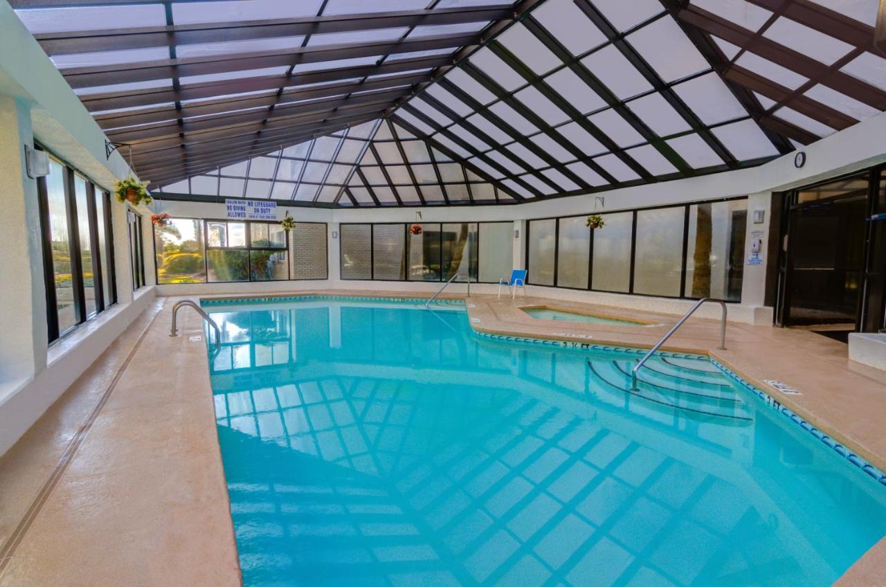 Carolina Winds Hotel