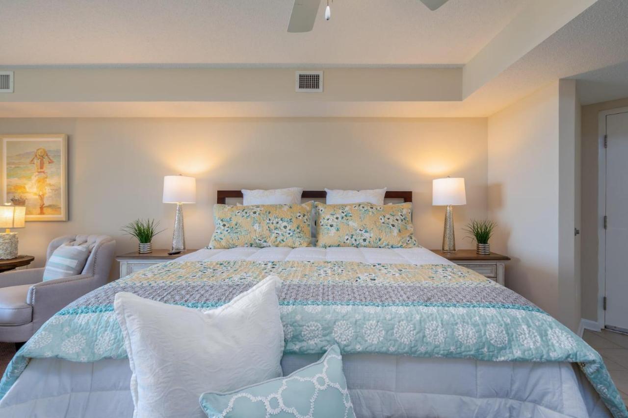 Barefoot Yacht Club - 1-404 Myrtle Beach