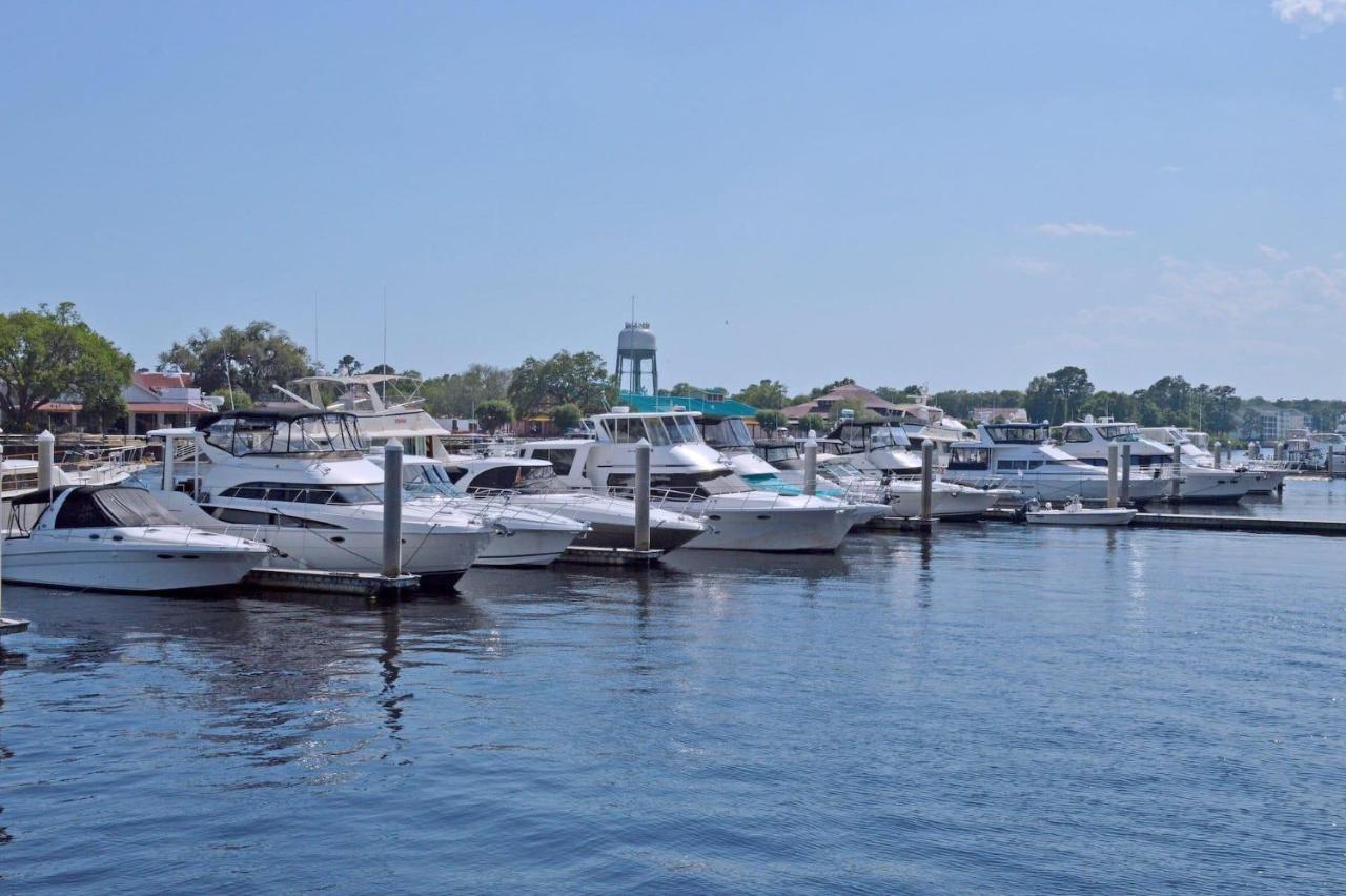 Holiday home Barefoot Yacht Club - 1-404