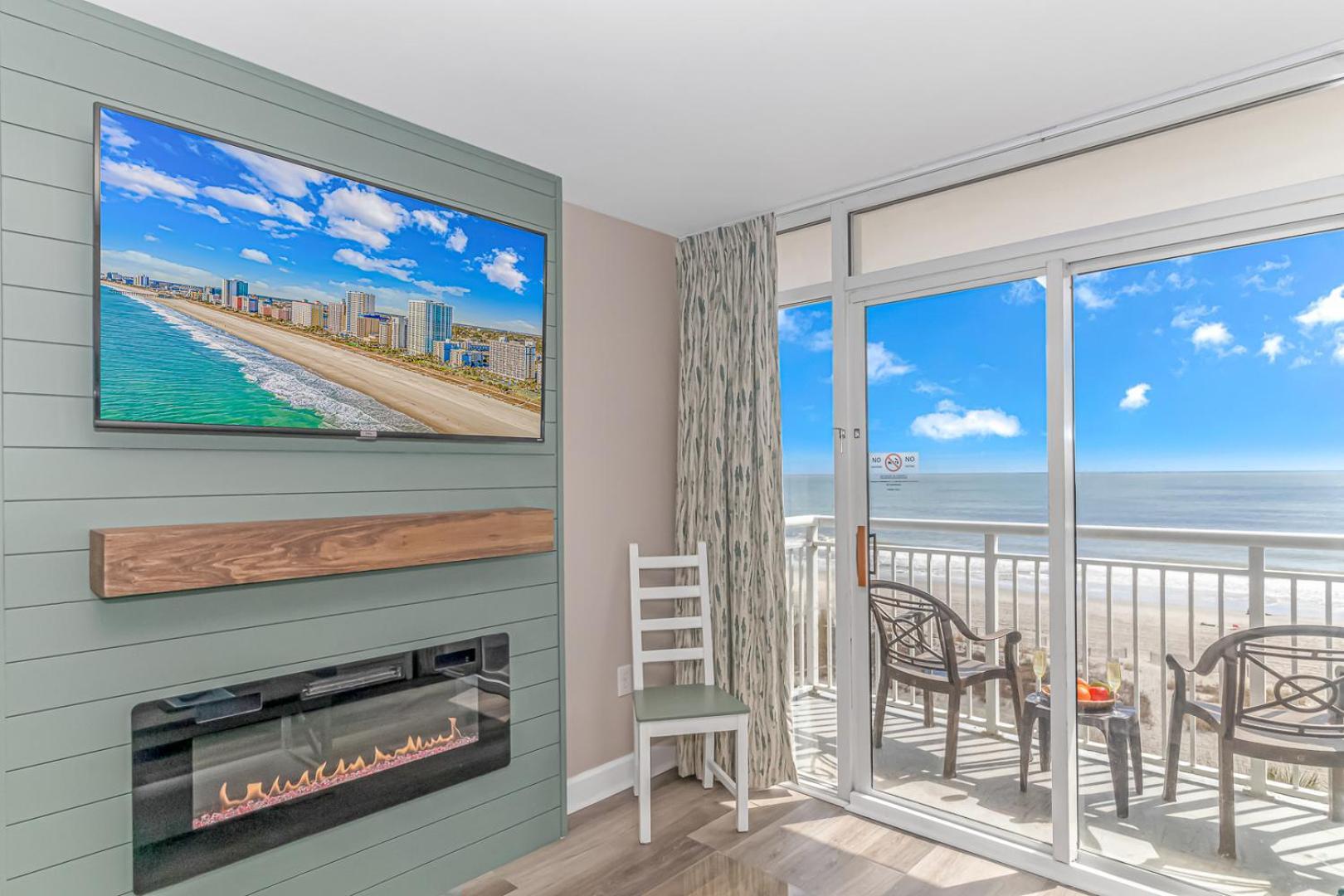 Stunning Double Unit Condo-both Newly Renovated With Spectacular Views- Atlantica 451/452 Holiday home