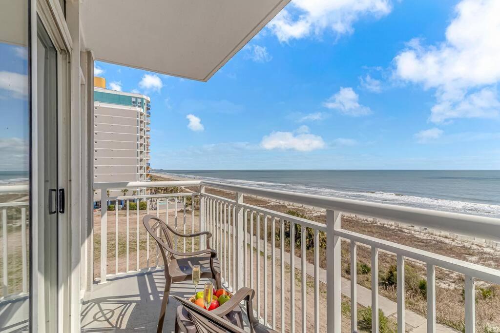 Stunning Double Unit Condo-both Newly Renovated With Spectacular Views- Atlantica 451/452 Holiday home