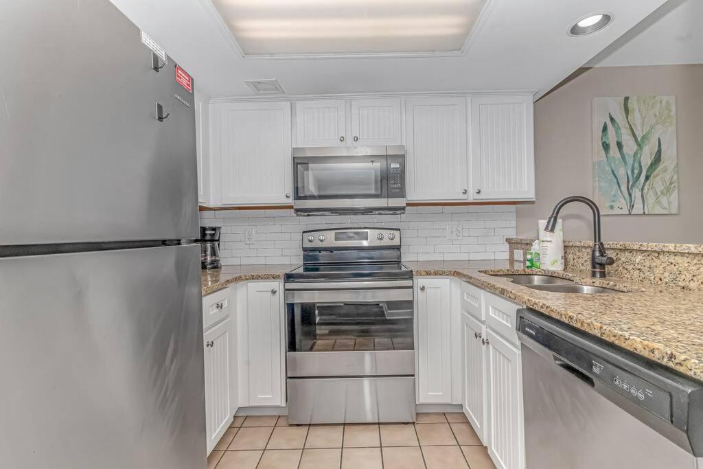 Stunning Double Unit Condo-both Newly Renovated With Spectacular Views- Atlantica 451/452 Holiday home *