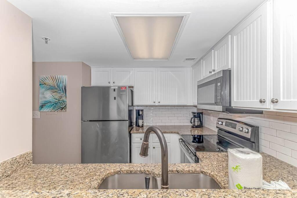 Holiday home Stunning Double Unit Condo-both Newly Renovated With Spectacular Views- Atlantica 451/452 *