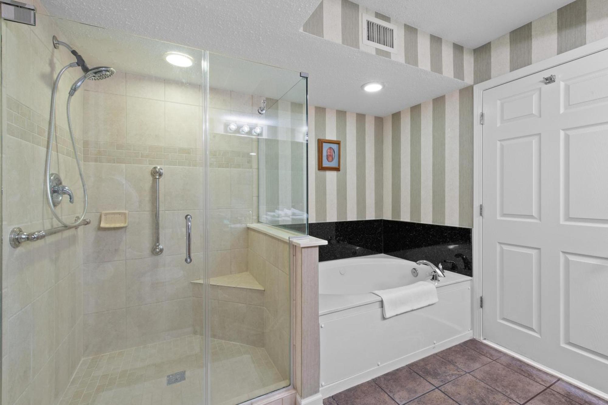 Crescent Shores S 1011 - Oceanfront - Crescent Section Holiday home *