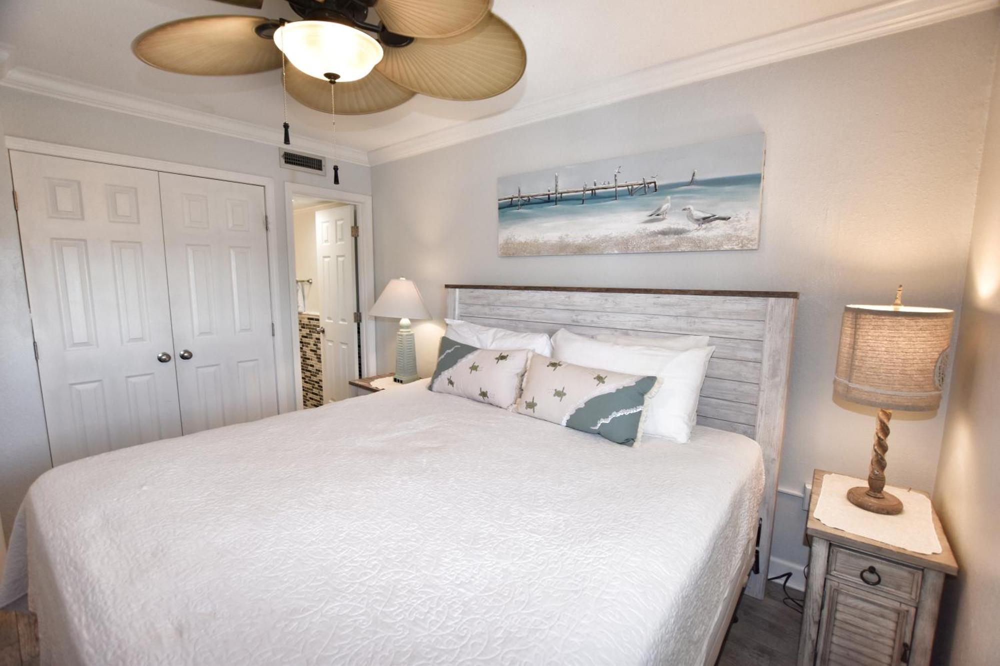 1009 Waters Edge Apartment *