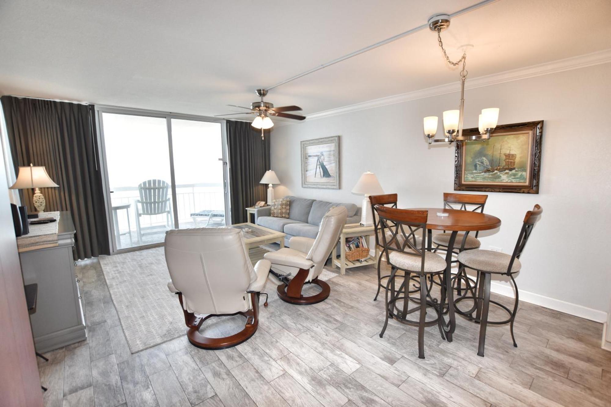 1009 Waters Edge Apartment *