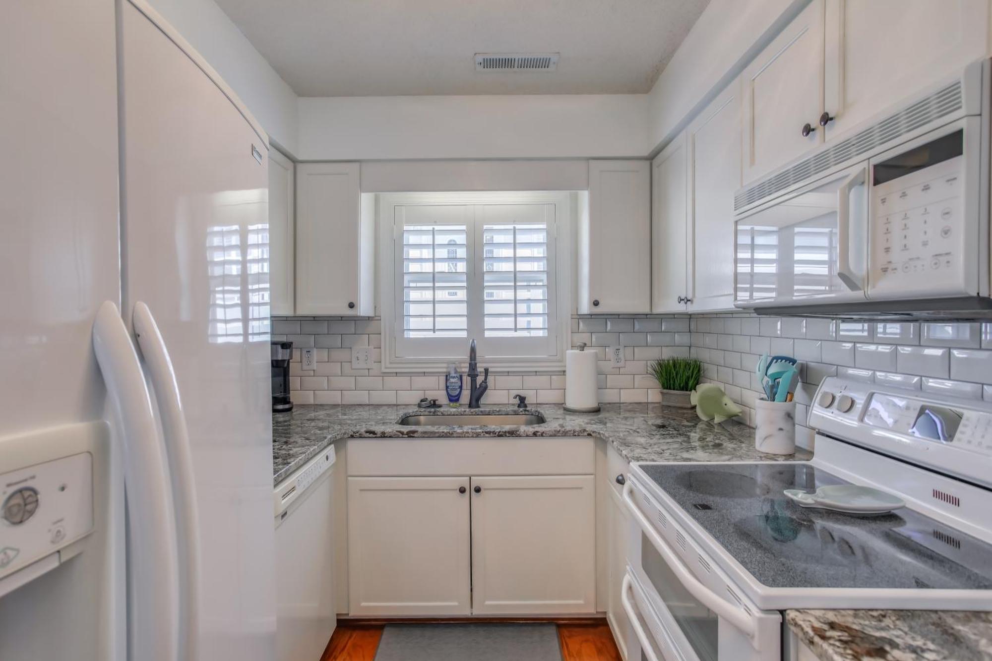 Holiday home Myrtle With Pool Access Walk To Beach! *