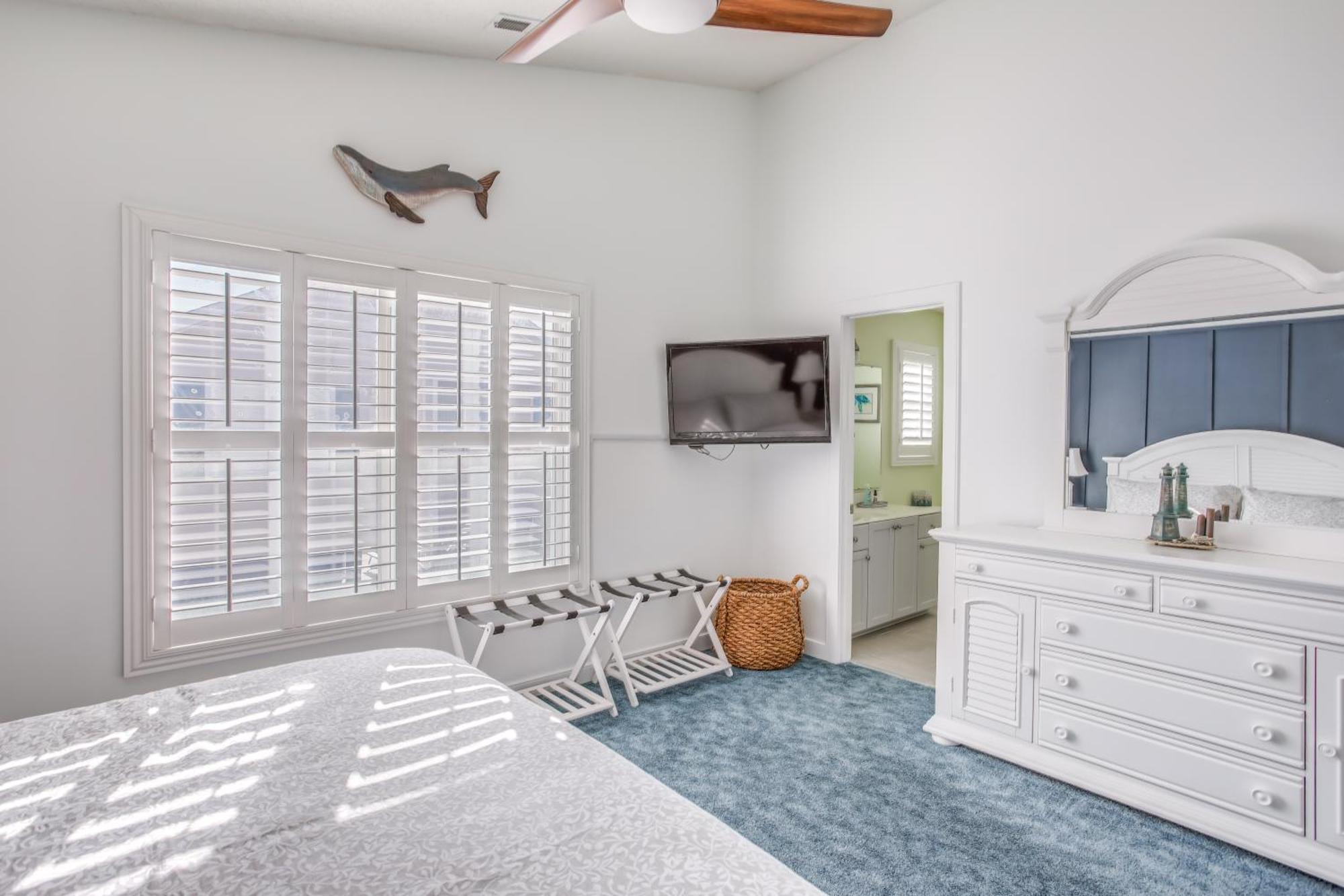 Myrtle With Pool Access Walk To Beach! Holiday home *
