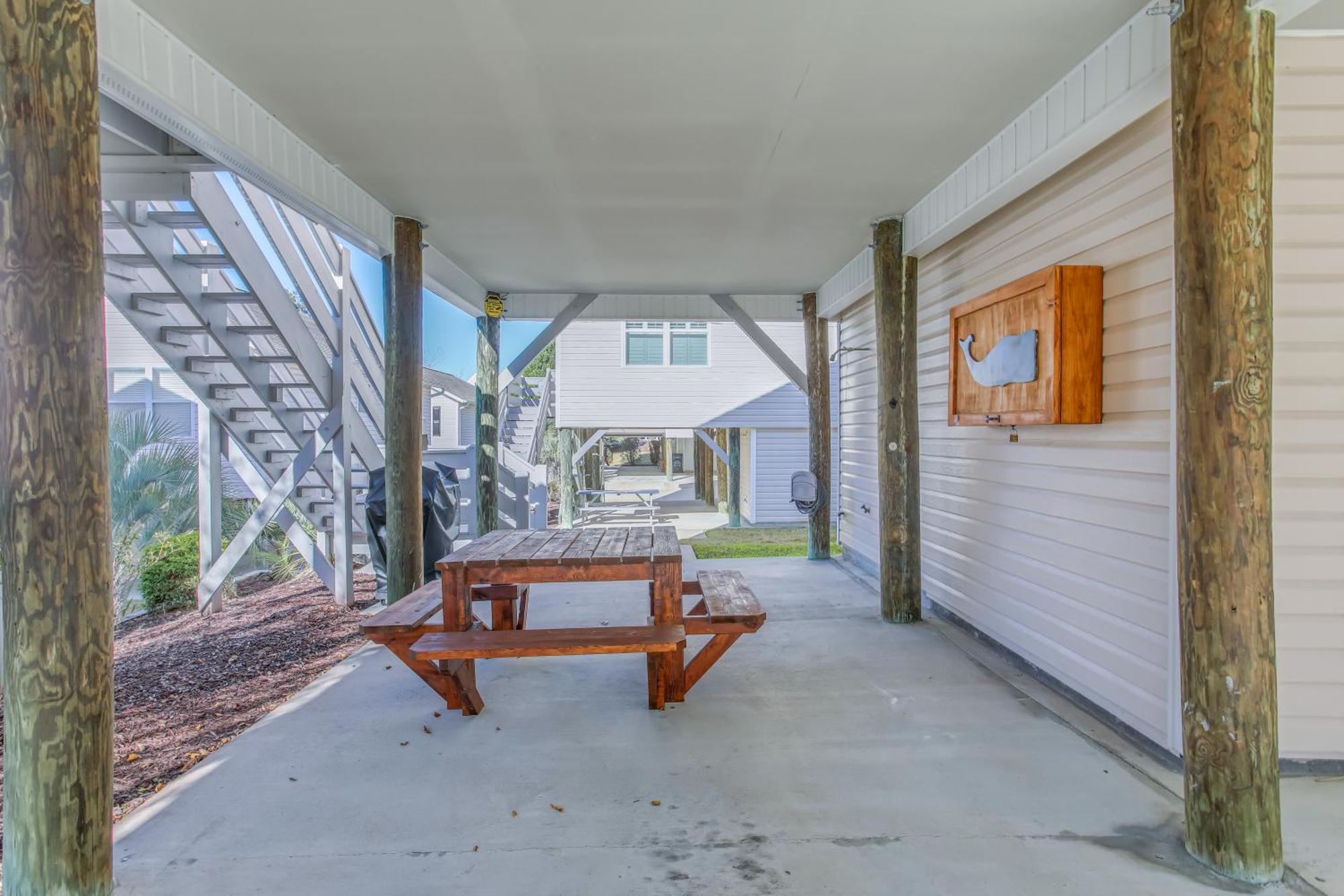 Myrtle With Pool Access Walk To Beach!