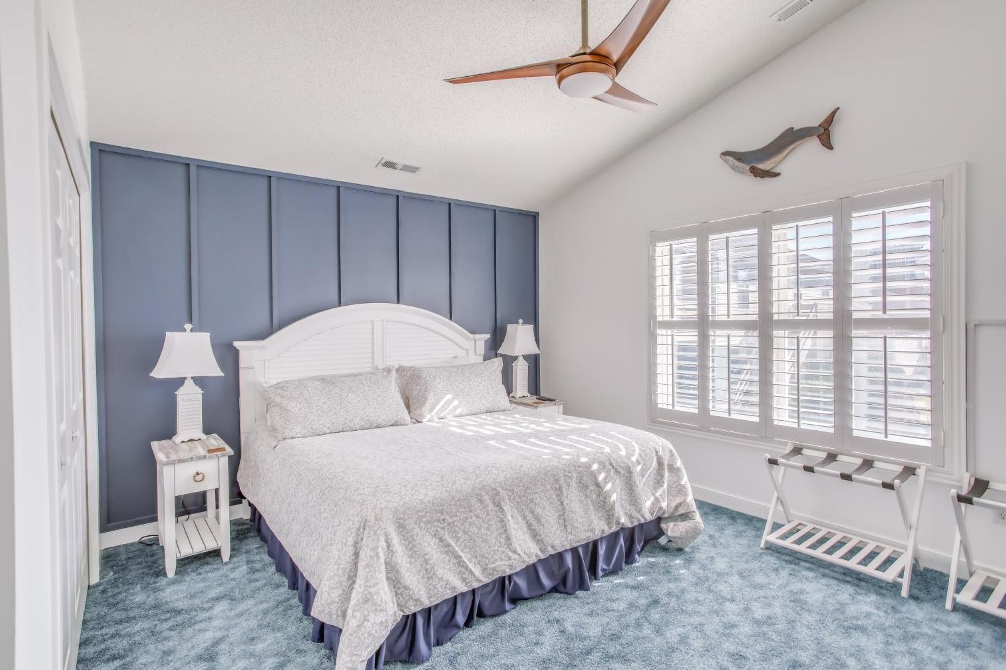 Holiday home Myrtle With Pool Access Walk To Beach!