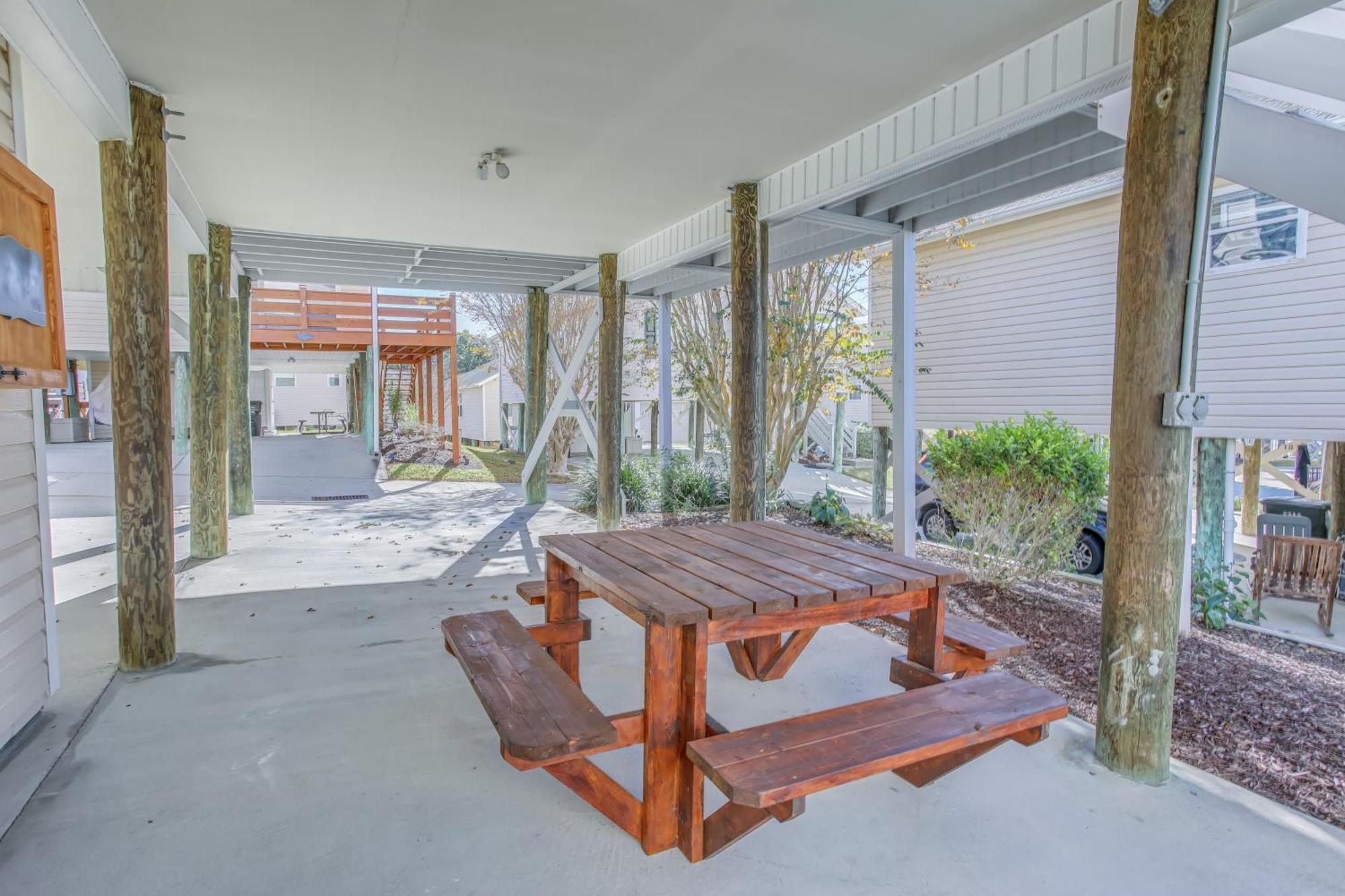Holiday home Myrtle With Pool Access Walk To Beach! Myrtle Beach