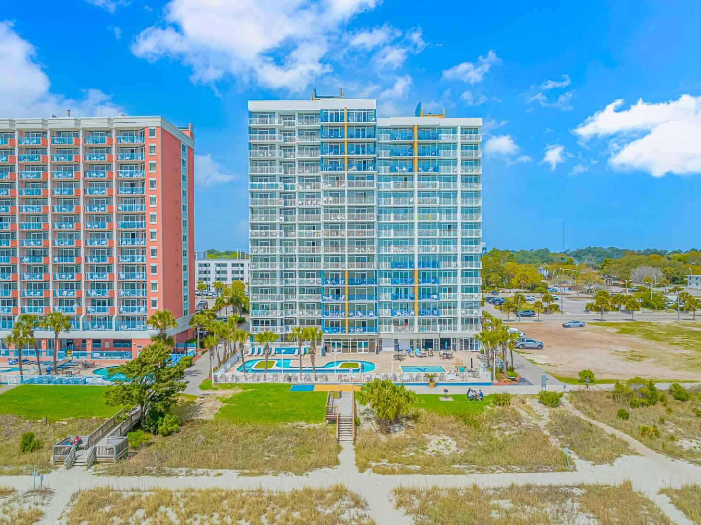 Holiday home Stunning Double Unit Condo-both Newly Renovated With Spectacular Views- Atlantica 451/452 *