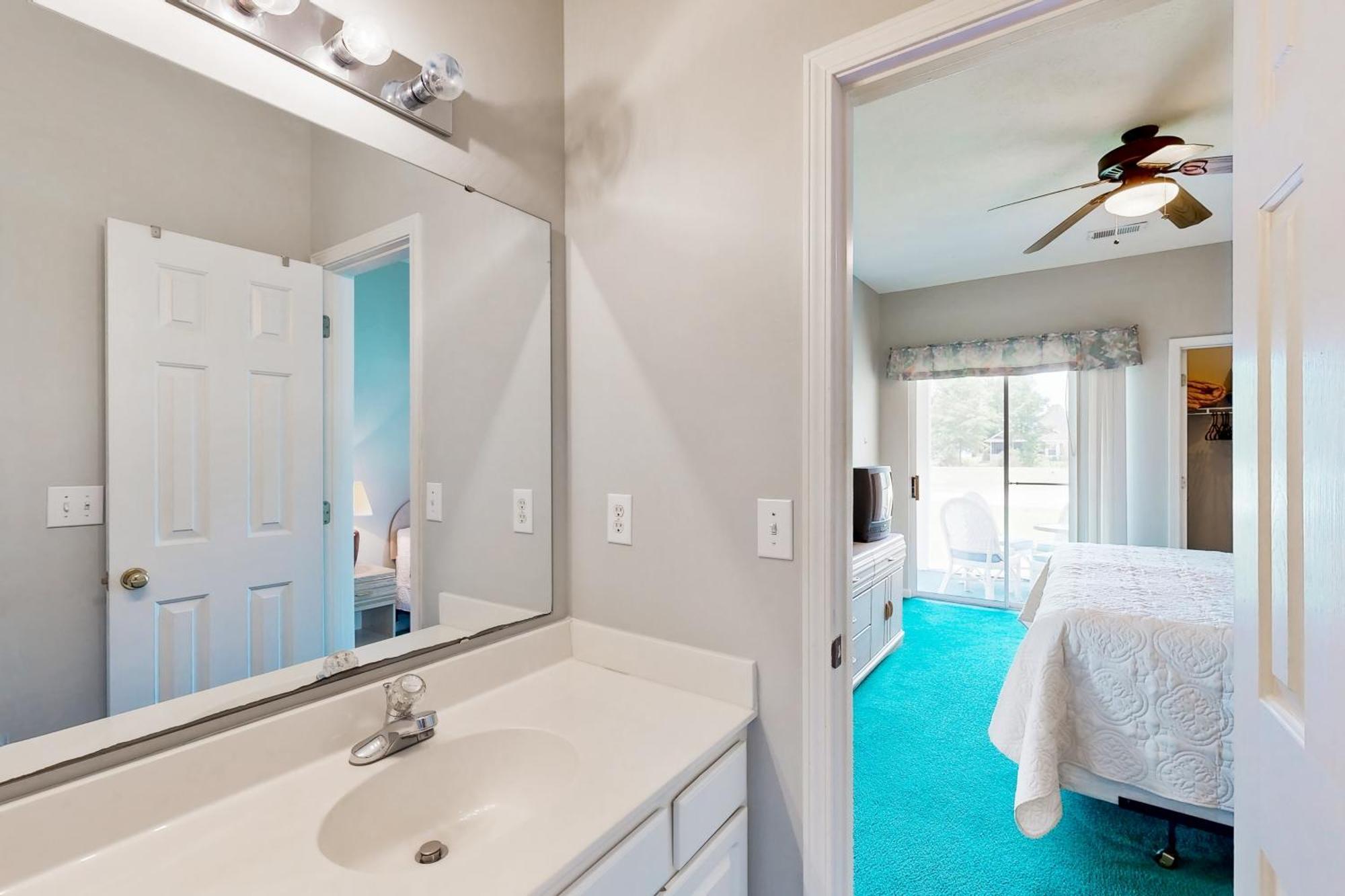 Apartment River Oaks 54a