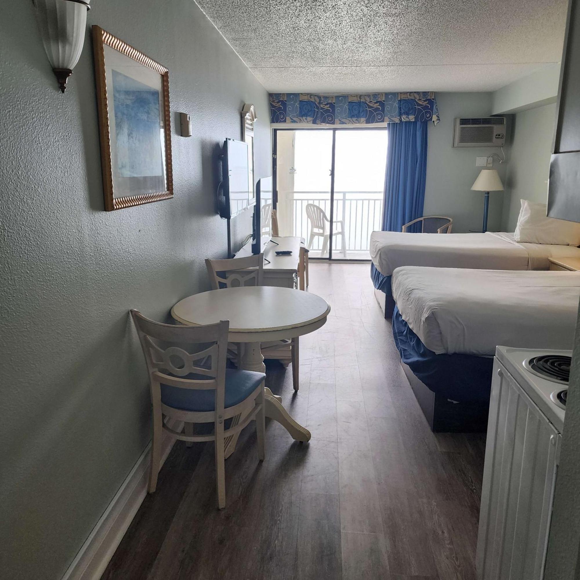Oceanfront Efficiency T1009 * Myrtle Beach
