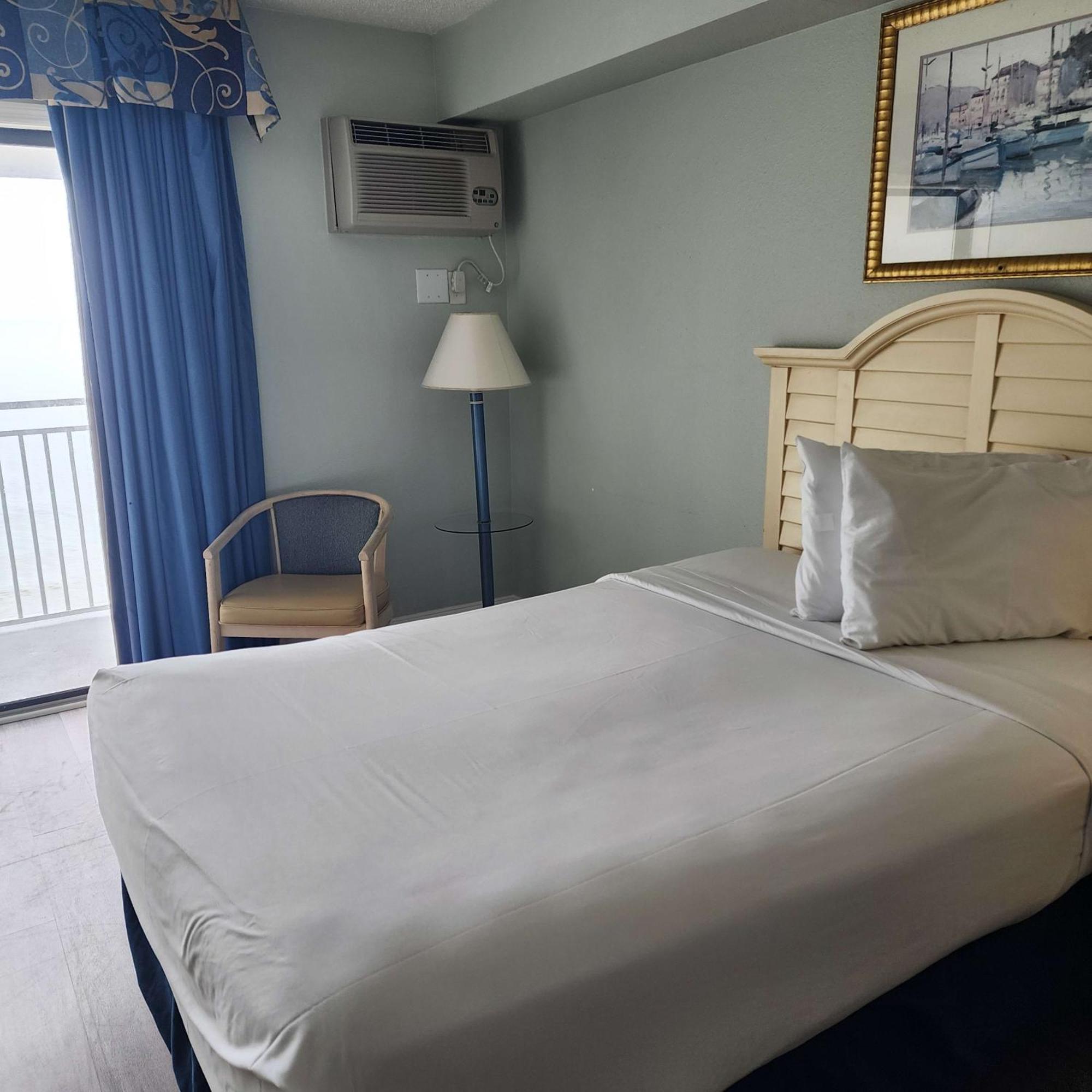 Apartment Oceanfront Efficiency T1009 Myrtle Beach