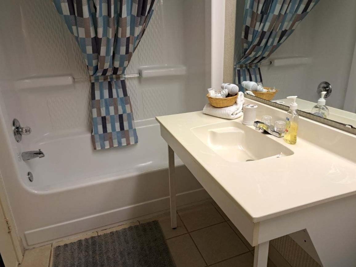 Camelot By Sea Aparthotel Myrtle Beach