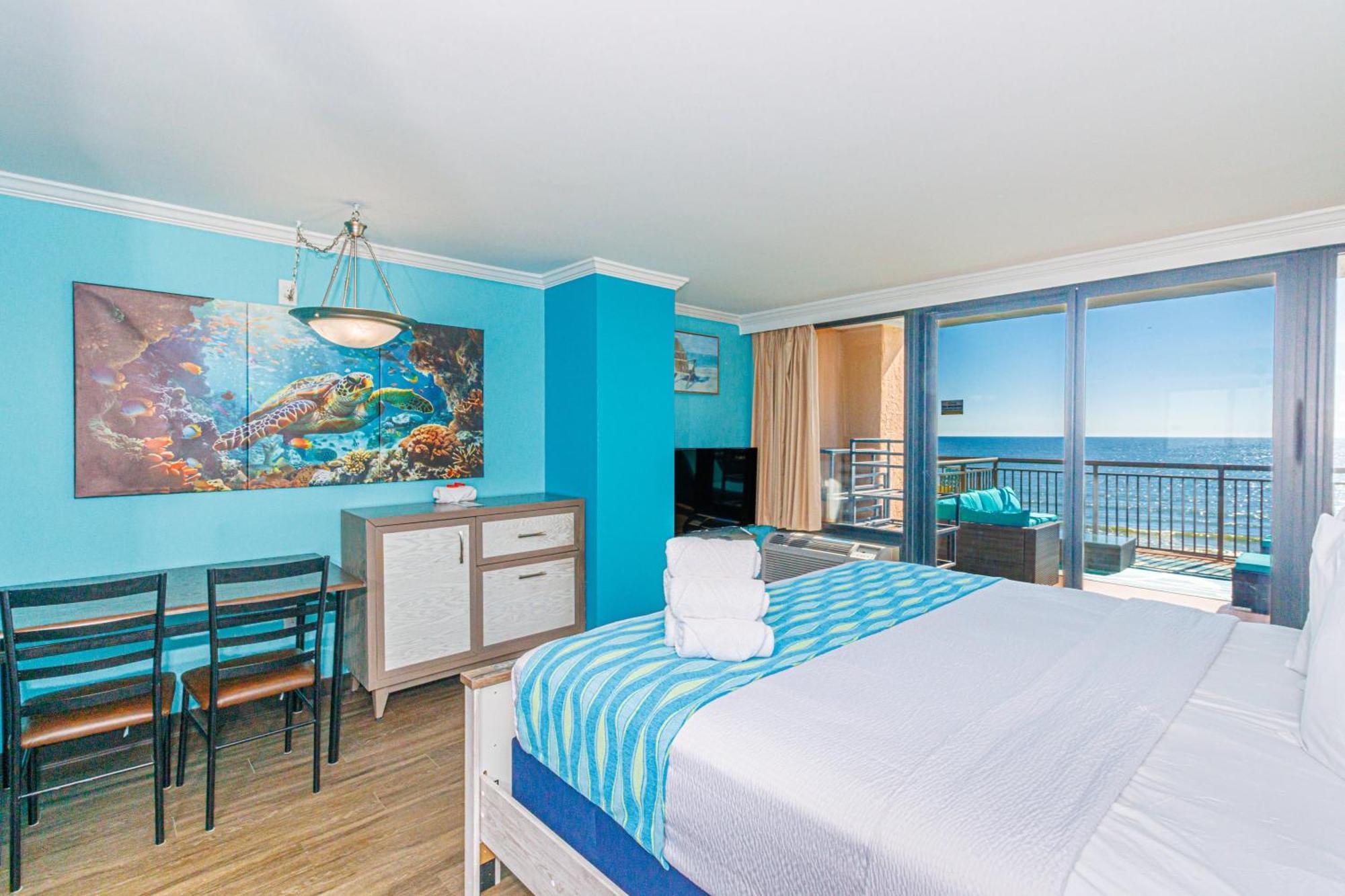 Updated Oceanfront King Suite-oversized Private Balcony- Caravelle 515 Holiday home Myrtle Beach