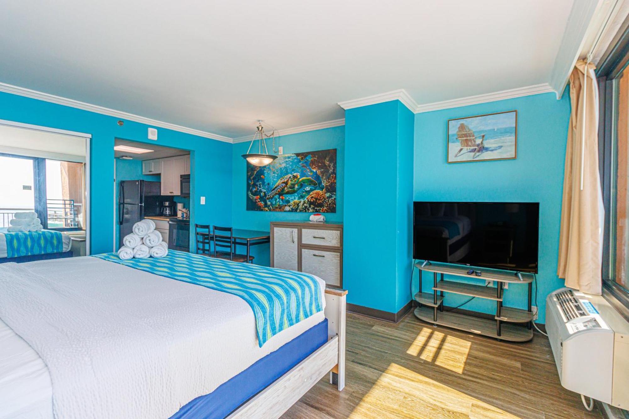 Holiday home Updated Oceanfront King Suite-oversized Private Balcony- Caravelle 515 *