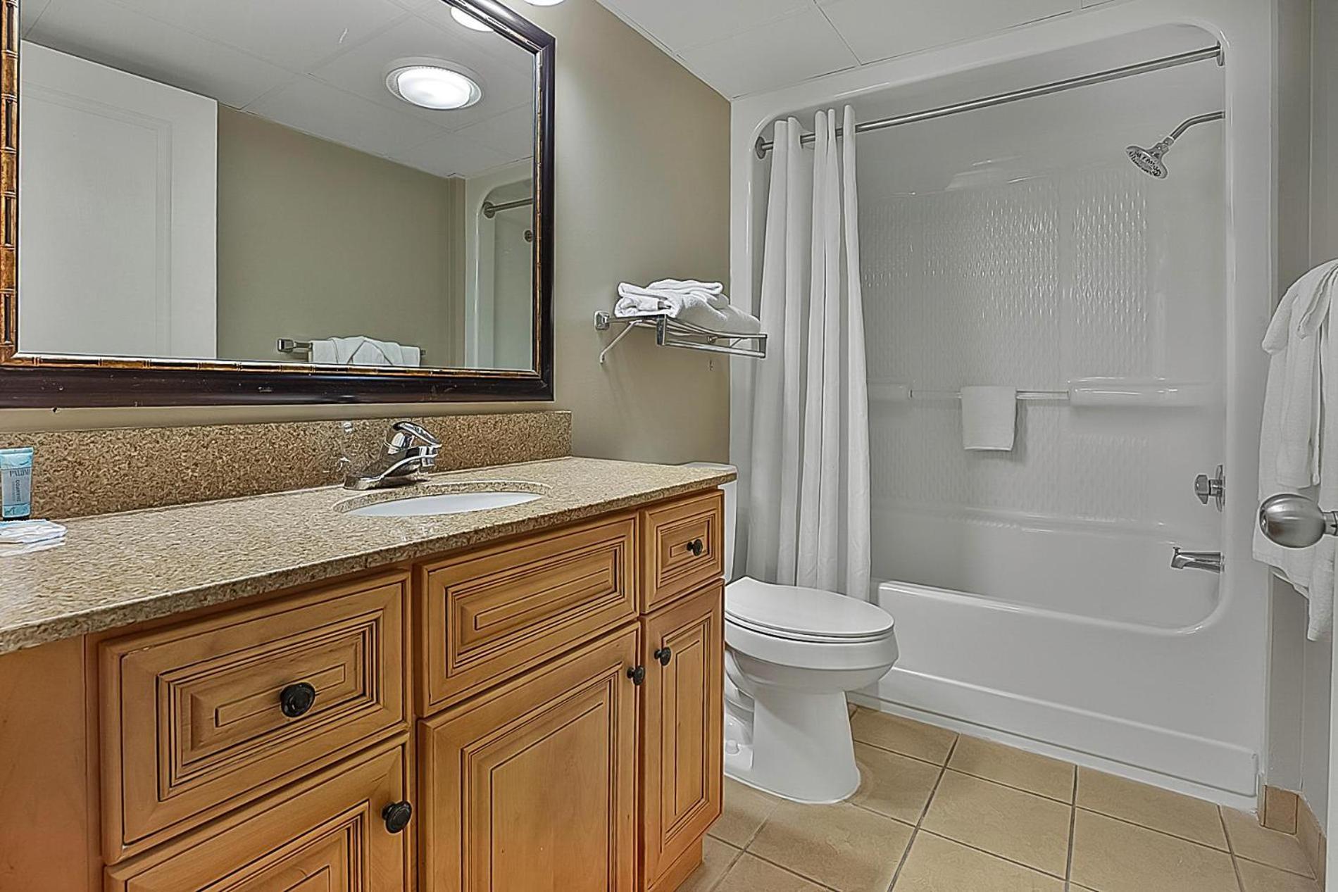 Seas The View At Ocean Reef #320 *