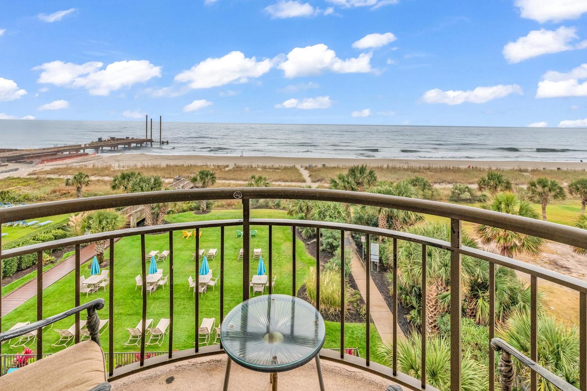 Spectacular Oceanview Apartment