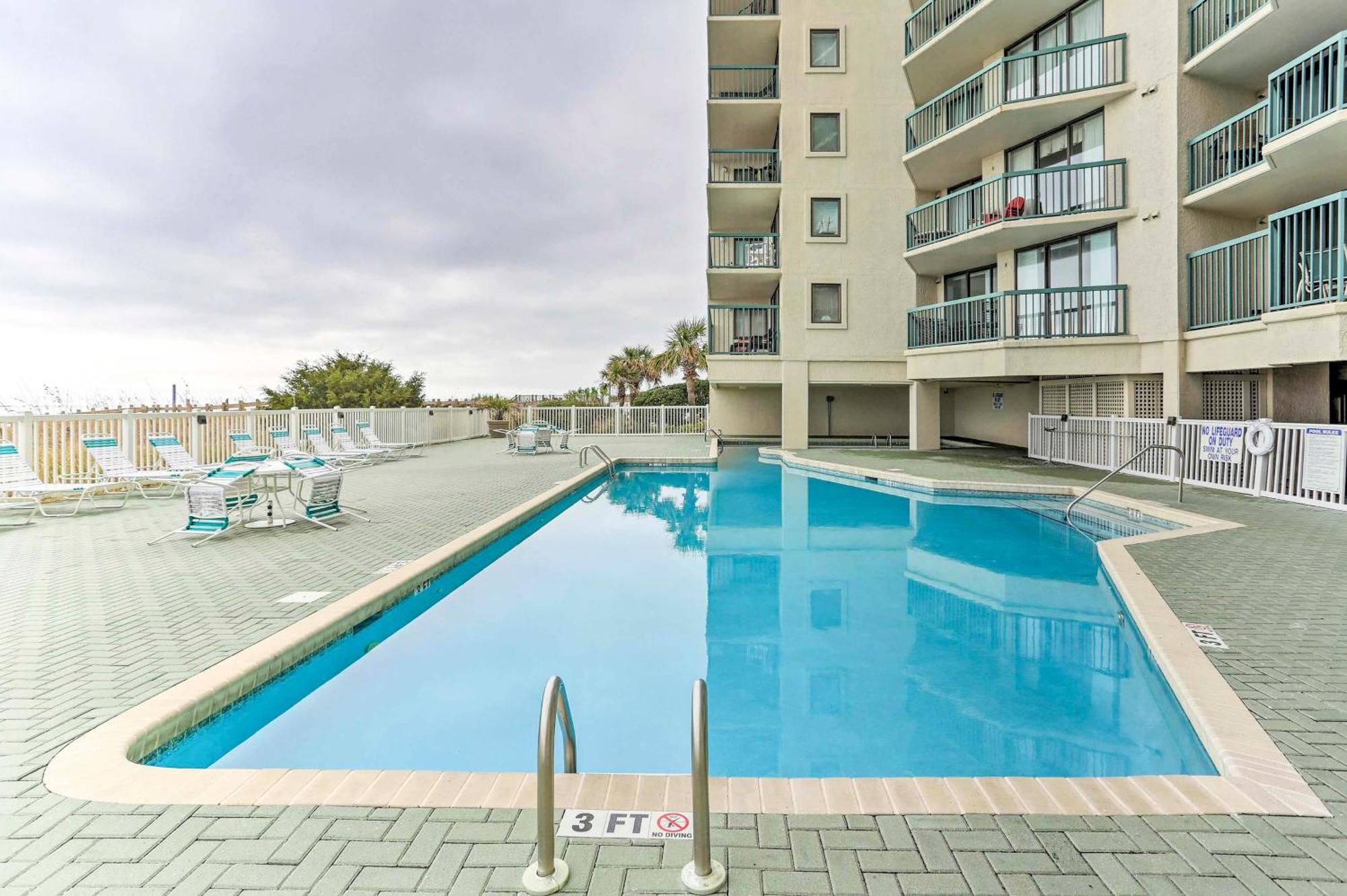 Pool And Hot Tub Access At Oceanfront Condo! Apartment