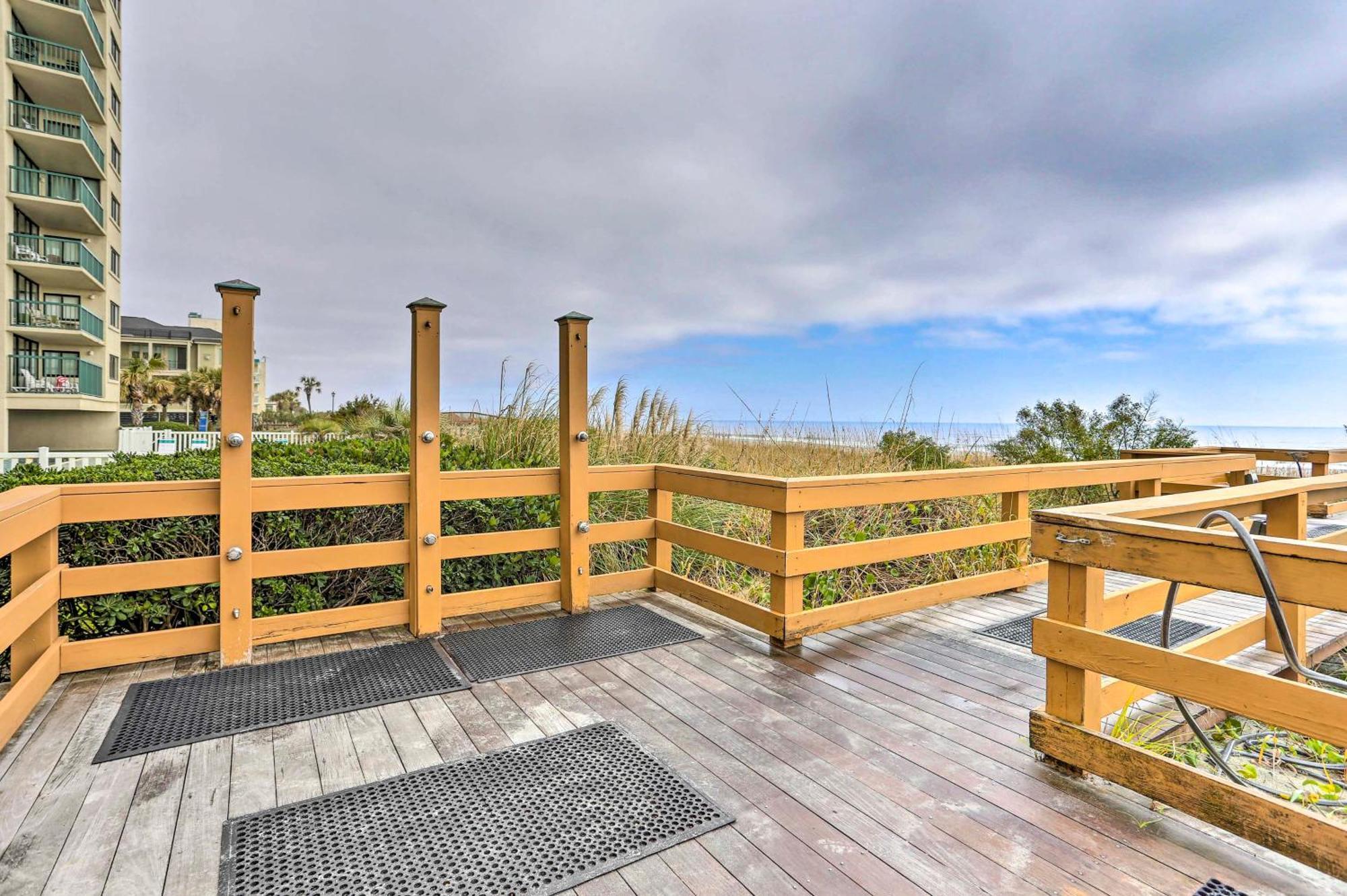 Apartment Pool And Hot Tub Access At Oceanfront Condo! *