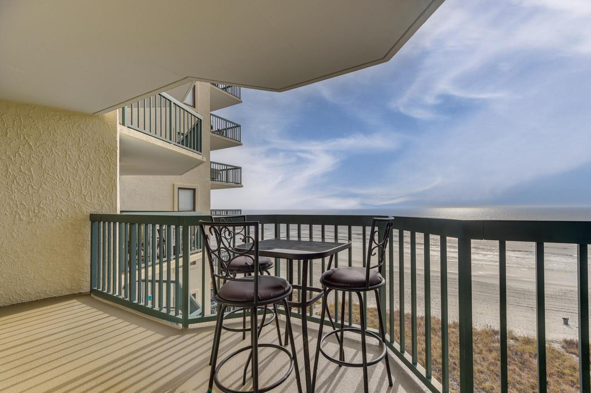 Pool And Hot Tub Access At Oceanfront Condo! Apartment *