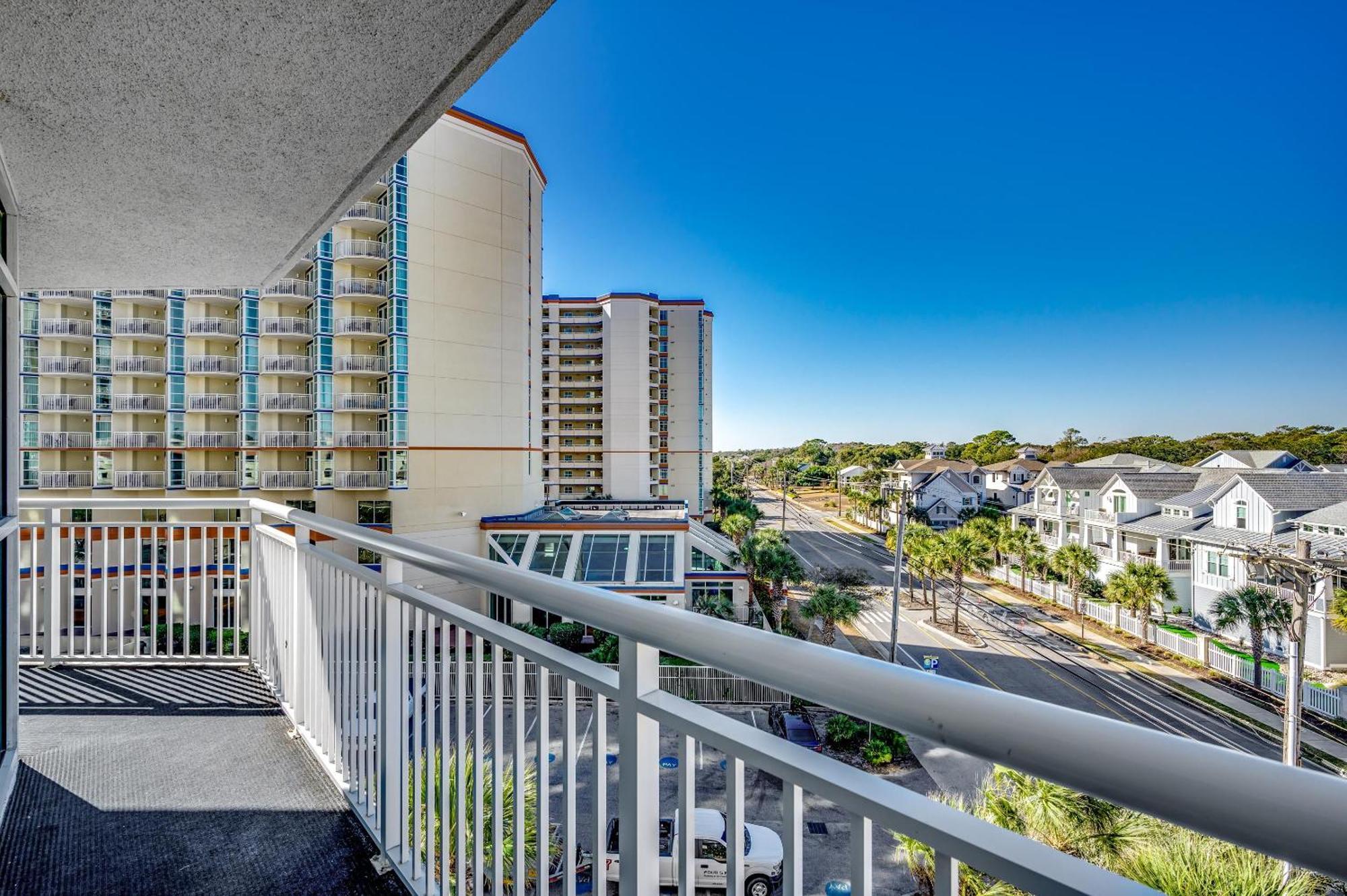 Dunes Village -523