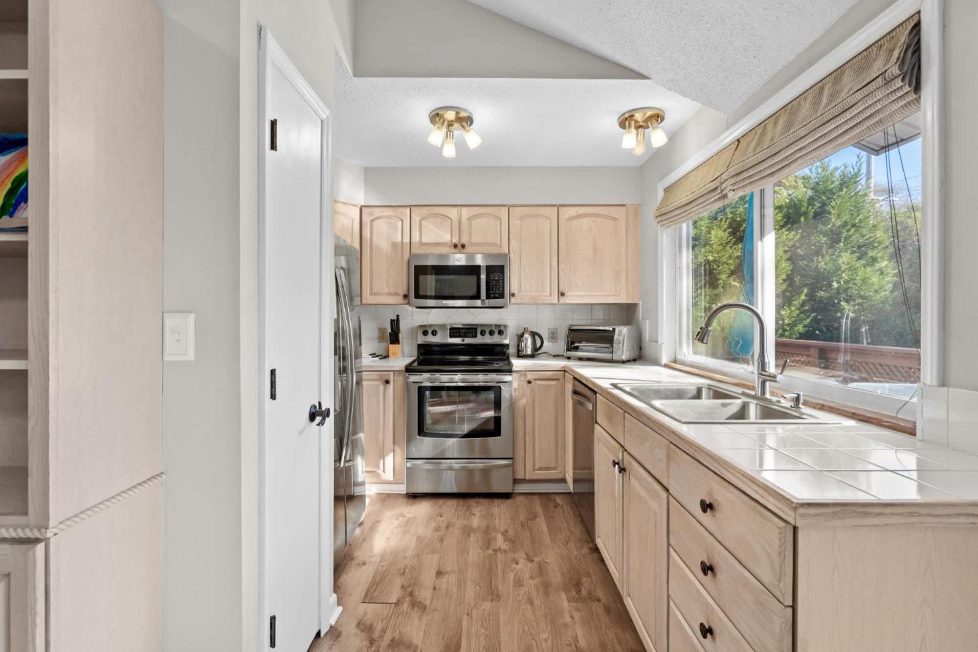 Backyard Oasis 1 Mile To Golf Cart Friendly Myrtle Beach